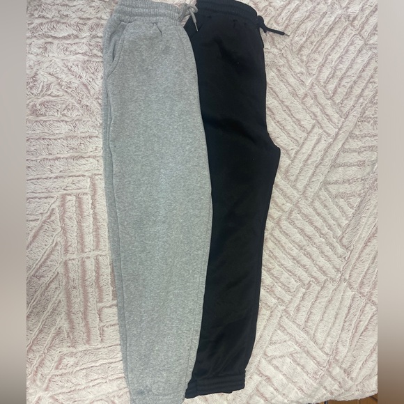 Sweatpants - Picture 2 of 5